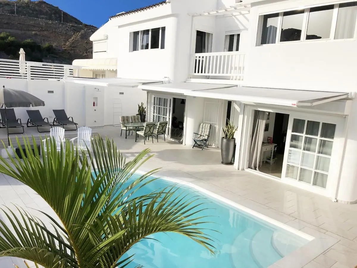 Sea View Villa San Agustin contacts